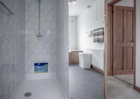 The bathroom at Tucking Mill, Stepaside