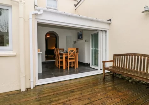 The decked patio at Ty Cwtch, Tenby