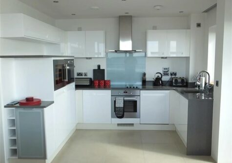 The kitchen at Ty Traeth, Tenby
