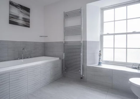 The bathroom at Upper Deck, Saundersfoot