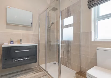 The bathroom at Valley View Lodge, Penally Grange, Tenby