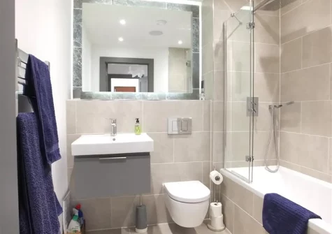 The bathroom at Waters Edge 15, Tenby