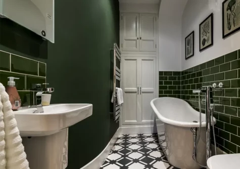 Bedroom #1 en-suite at What A Catch, Tenby