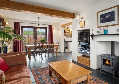 The living & dining area at Worthy House, Saint Florence